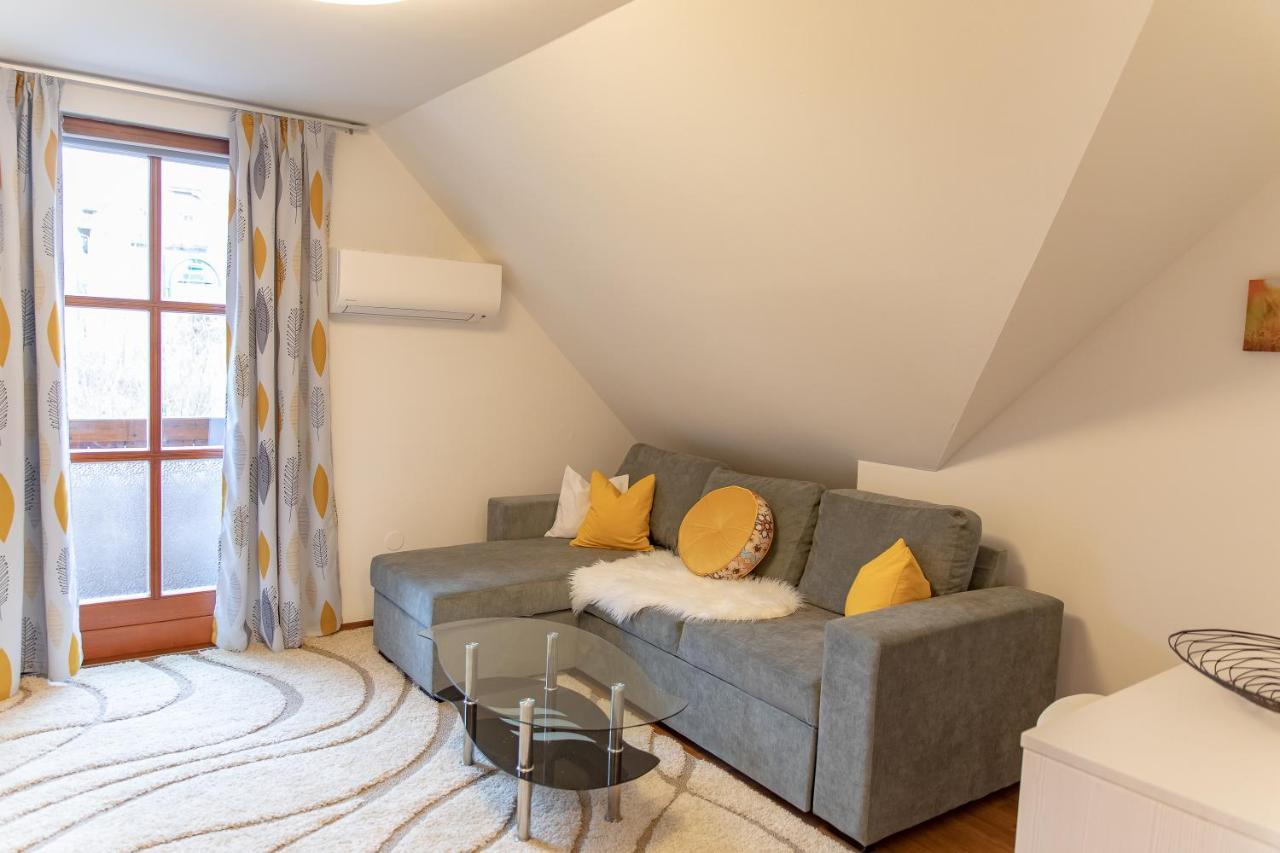 Haus Rosy Ferienwohnung シュトゥーベンベルク エクステリア 写真