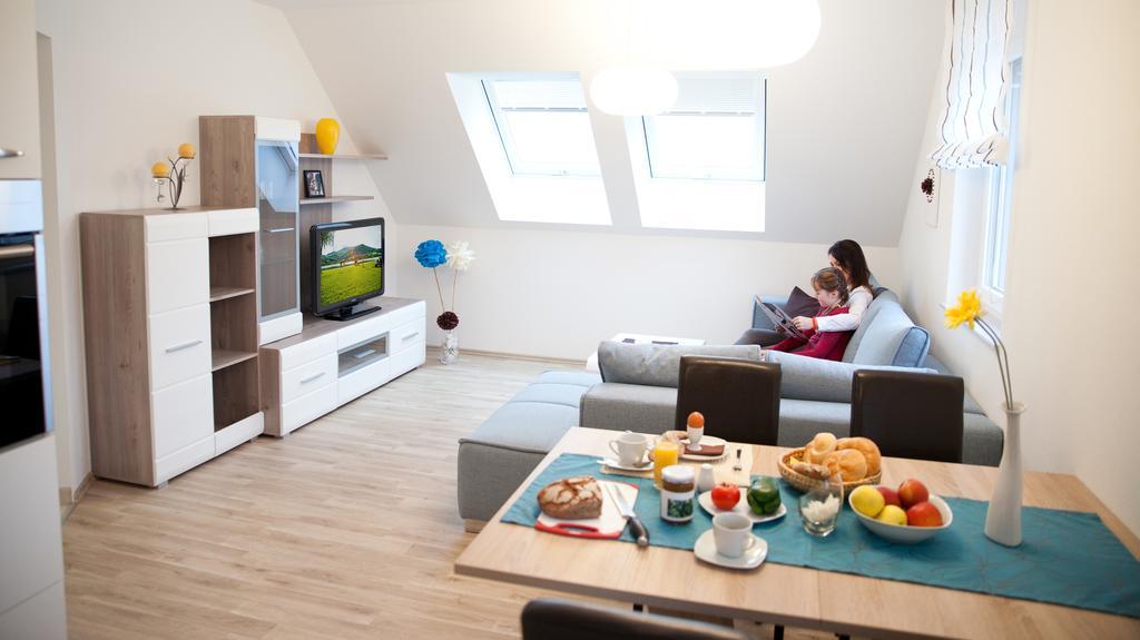 Haus Rosy Ferienwohnung シュトゥーベンベルク エクステリア 写真